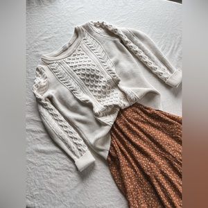White GAP sweater